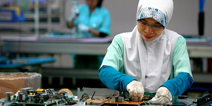 Aumento de salário mínimo e proteção social para enfrentar custo de vida alto, diz OIT